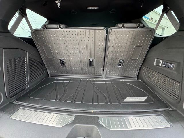 2026 Chevrolet Tahoe RST photo 4