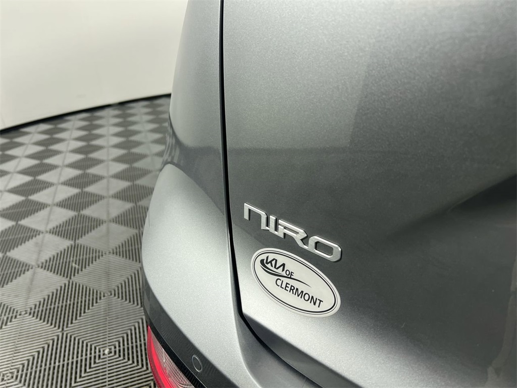 2026 Kia Niro EX photo 4