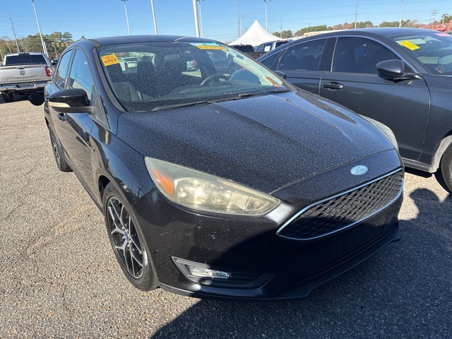 2017 Ford Focus SEL photo 3