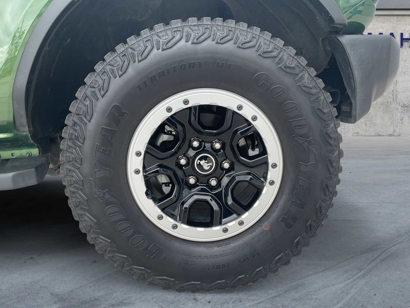 2023 Ford Bronco Outer Banks photo 8