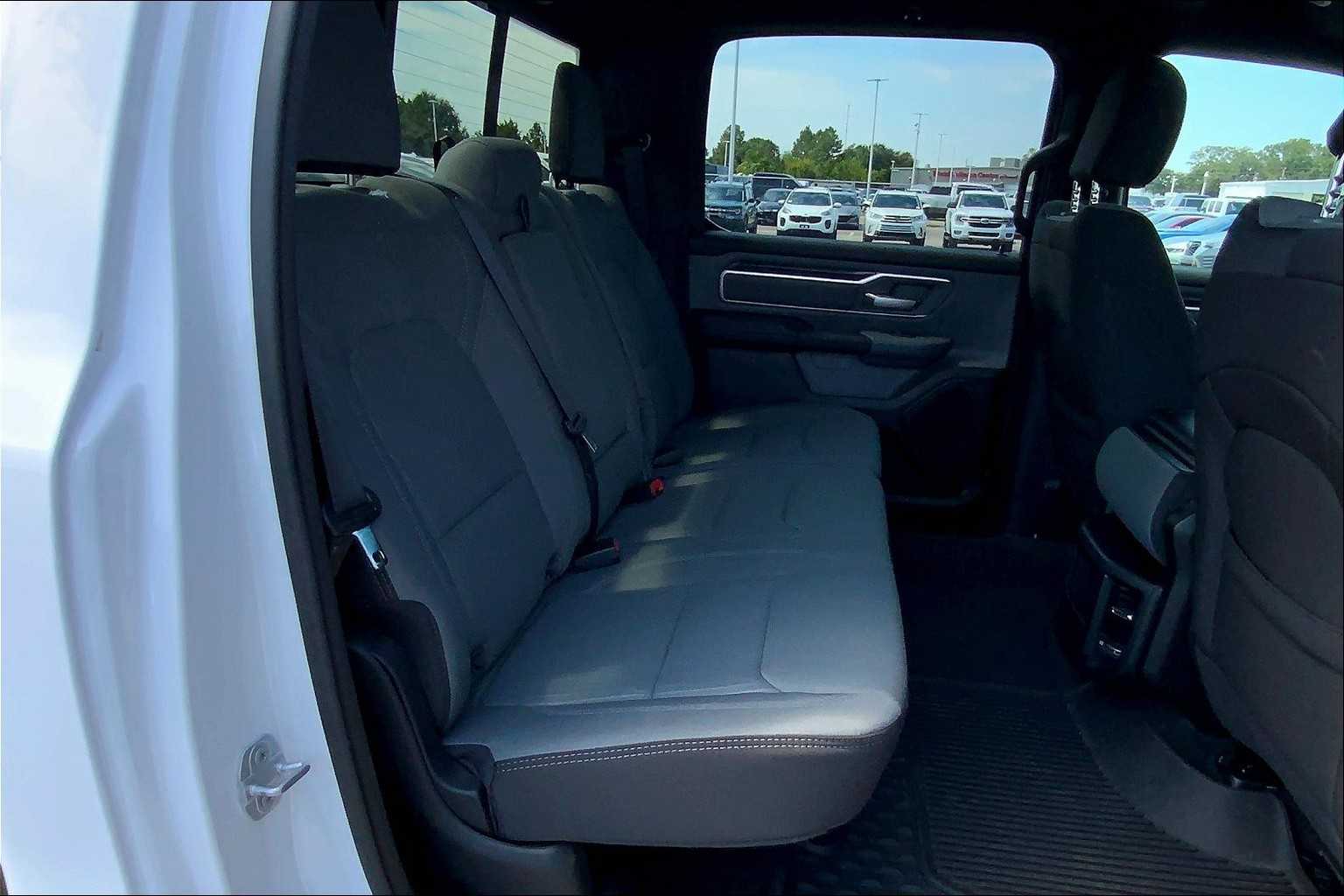 2023 Ram 1500 Big Horn photo 19