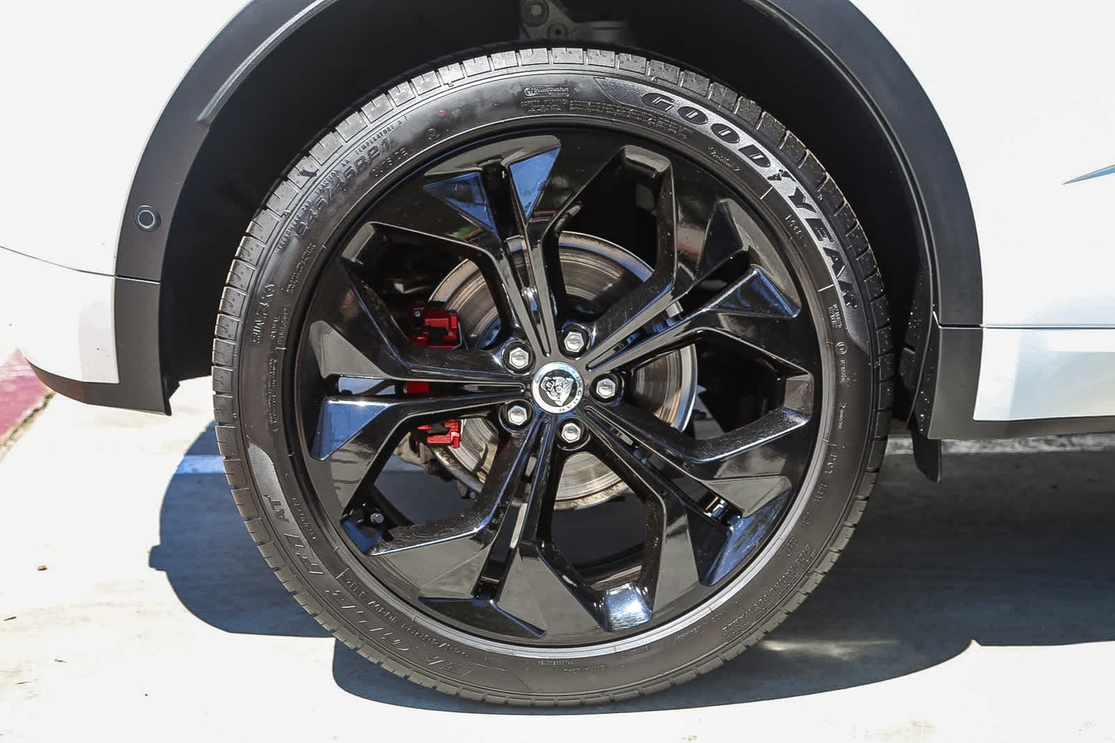 2024 Jaguar E-PACE R-Dynamic SE photo 5