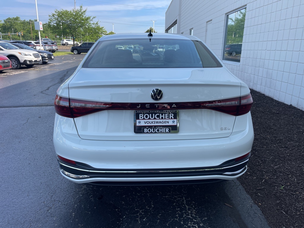 2025 Volkswagen Jetta 1.5T SEL photo 4