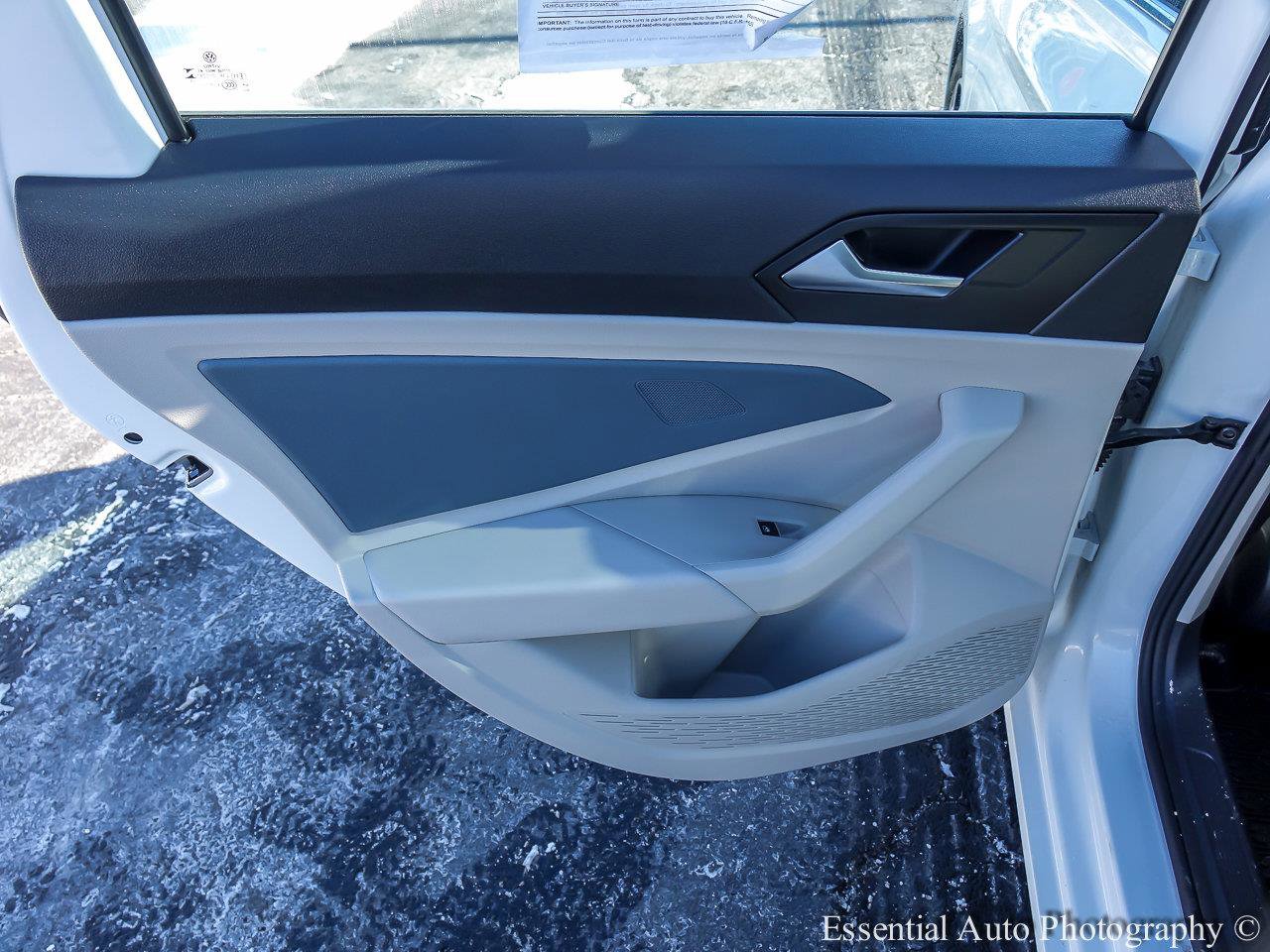 2025 VOLKSWAGEN JETTA - Image 18