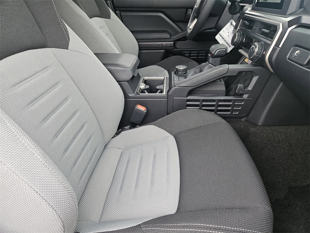 2025 Toyota 4Runner TRD Off-Road photo 10