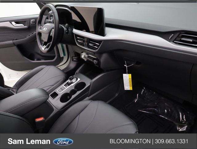 2025 Ford Escape Plug-In Hybrid photo 7