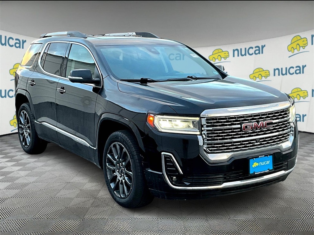 2023 GMC Acadia Denali's photo
