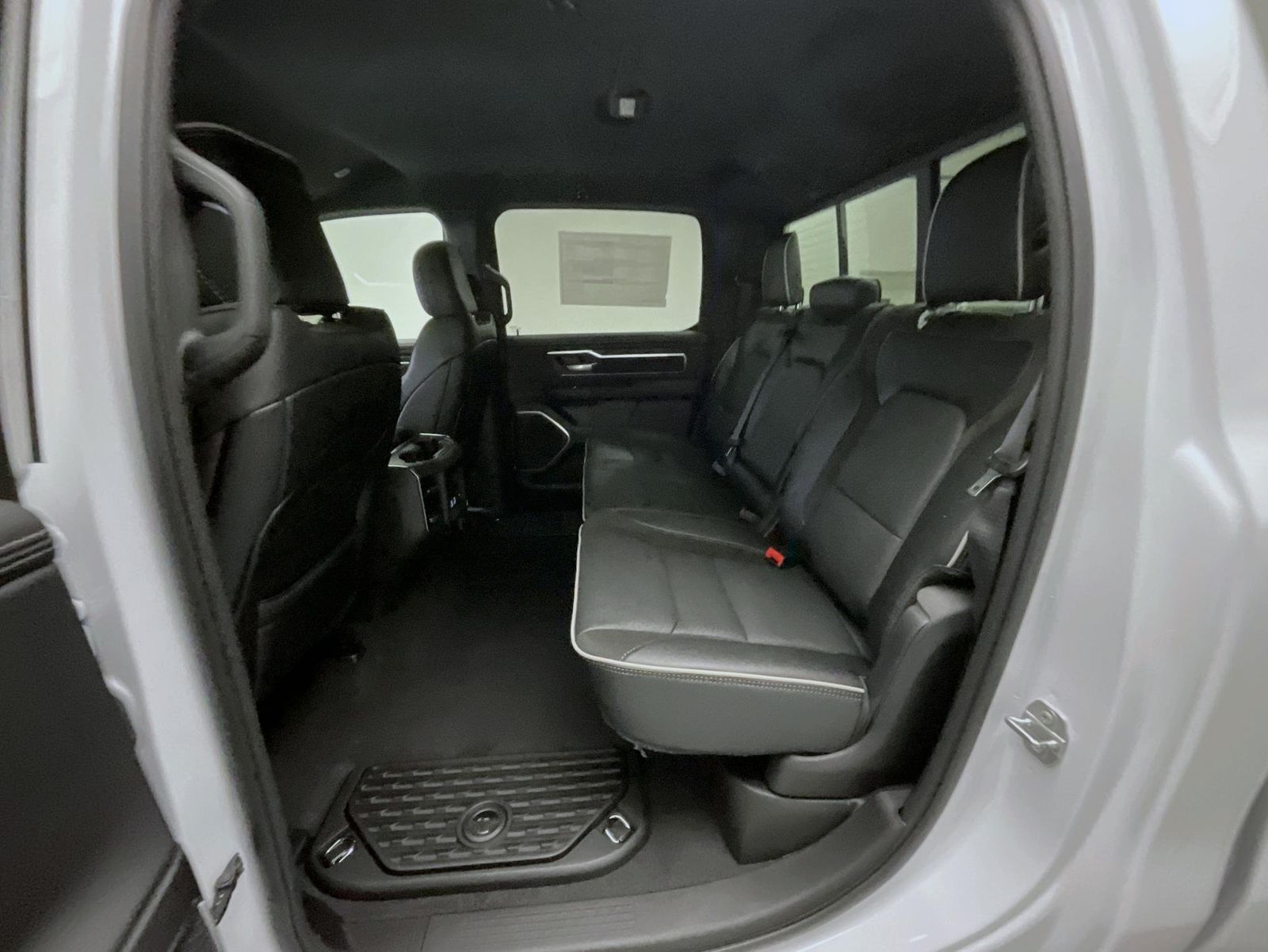 2026 Ram 1500 Laramie photo 10