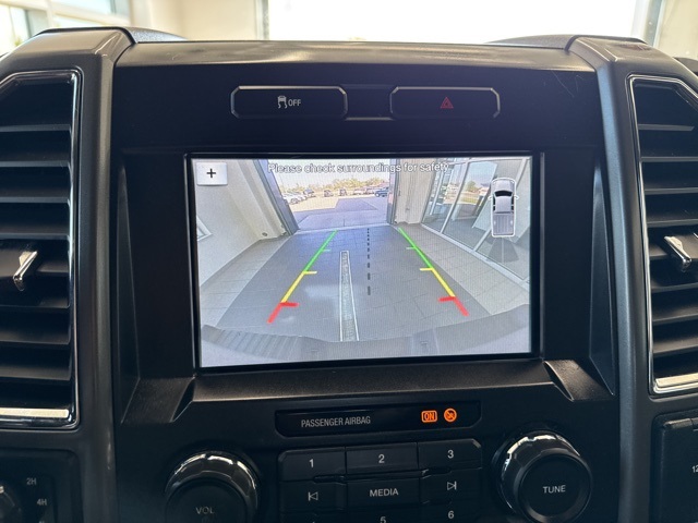 2018 Ford F-350 XLT photo 16