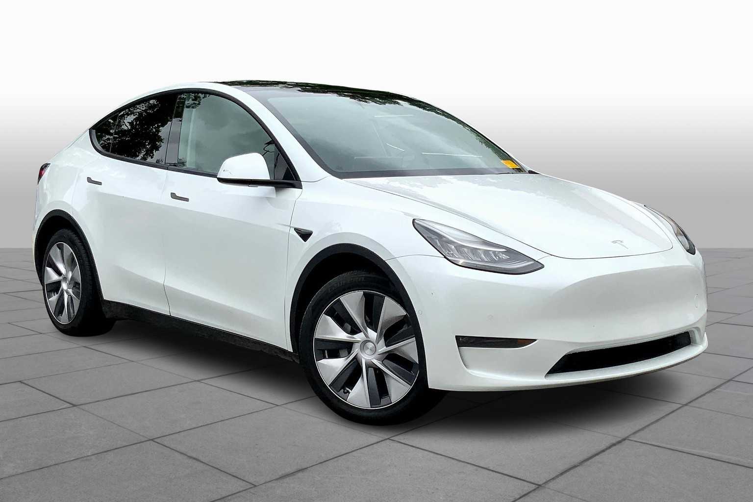Used 2021 Tesla Model Y Long Range with VIN 5YJYGDEE6MF068613 for sale in Mission, KS