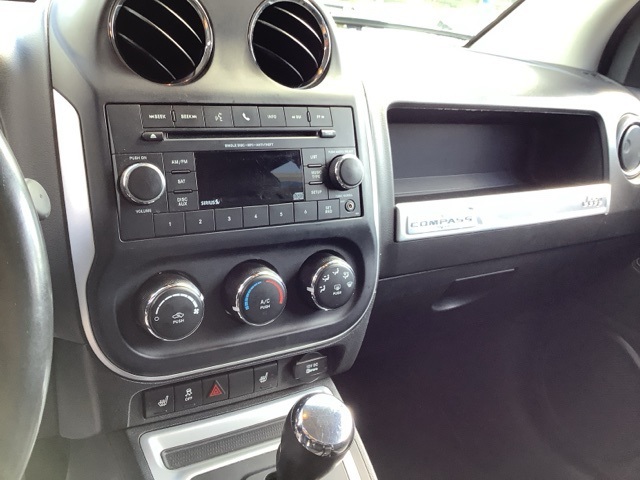 2016 Jeep Compass Latitude photo 14