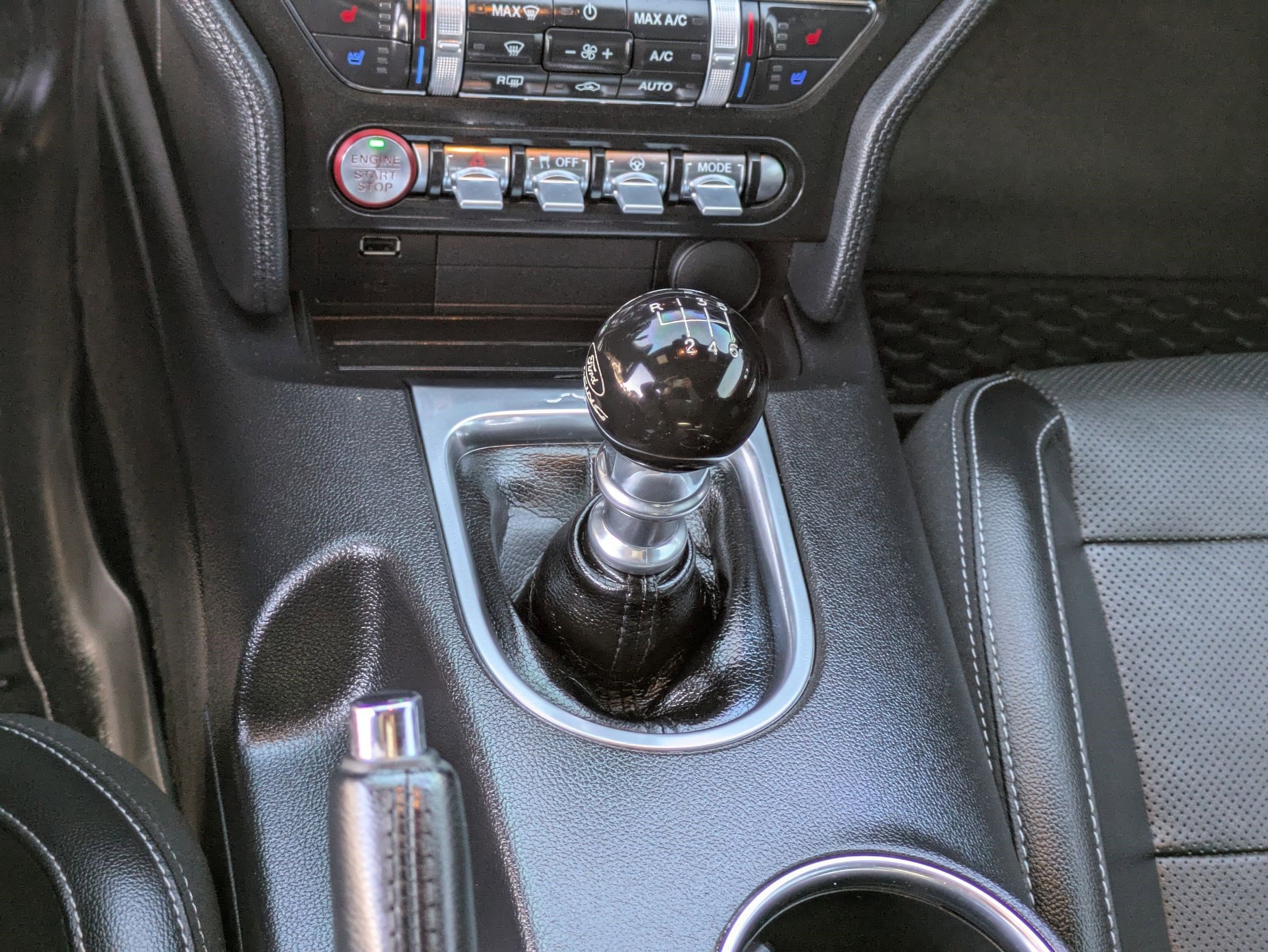 2020 Ford Mustang GT Premium photo 21