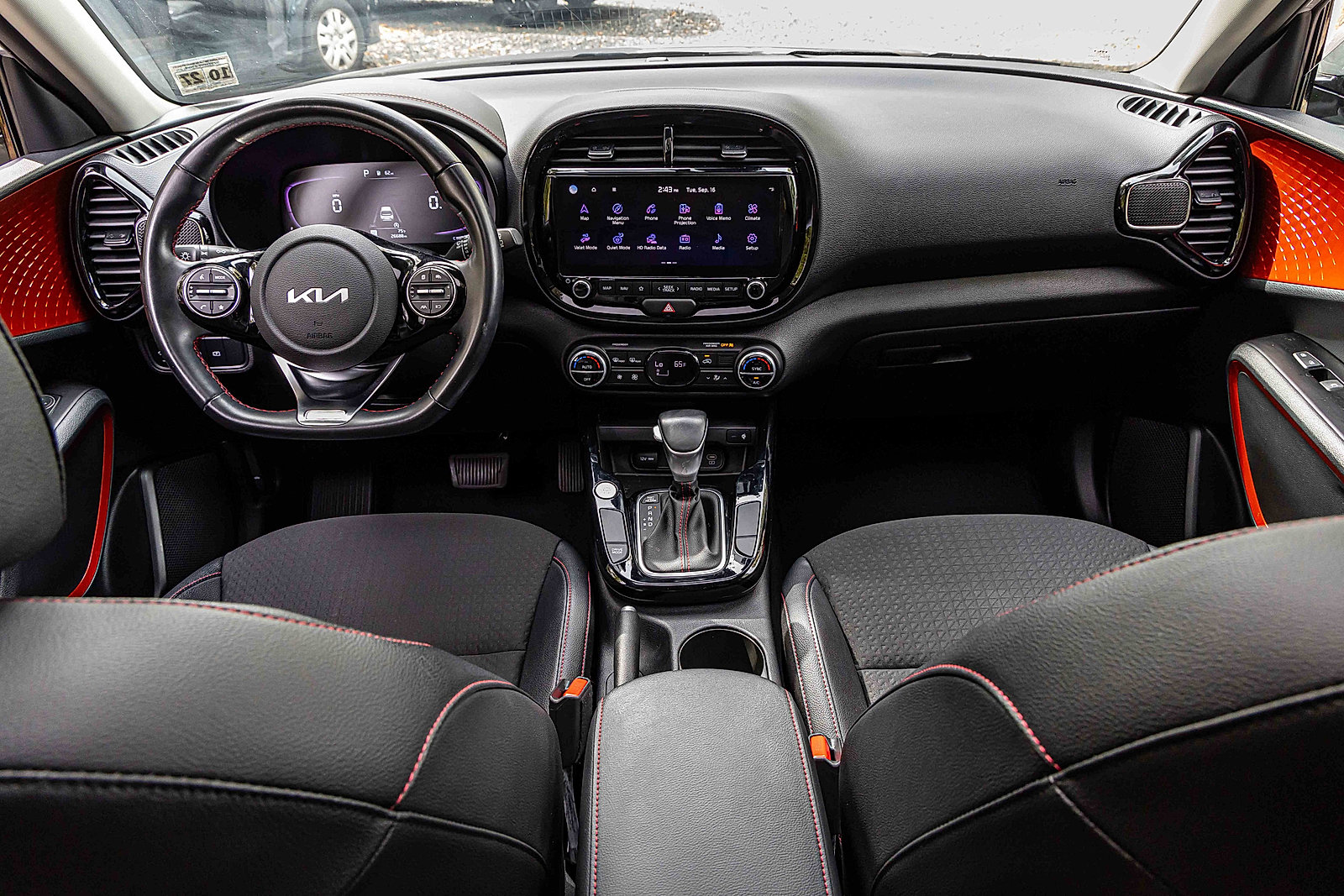 2023 Kia Soul GT-Line photo 20