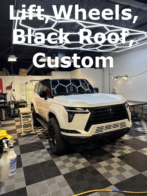 2024 Lexus GX Luxury's photo