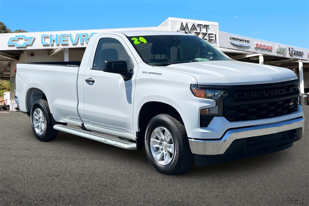 2024 Chevrolet Silverado 1500 photo 2
