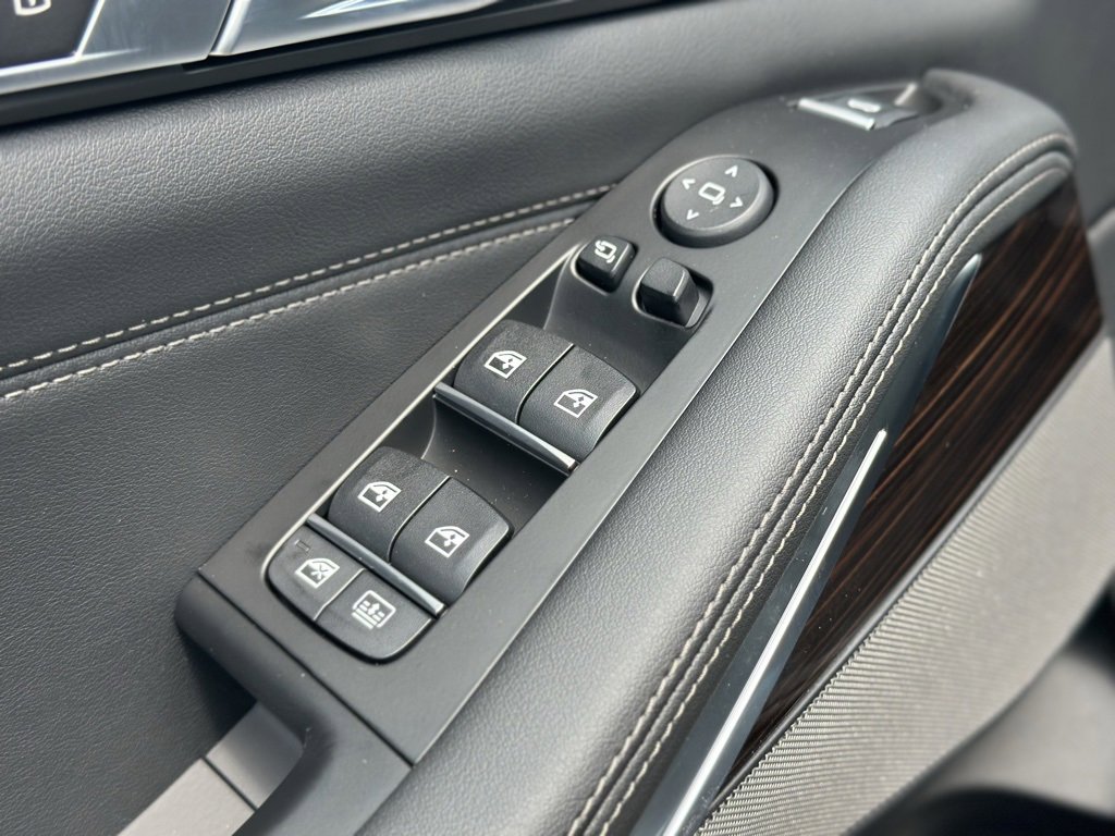 New 2026 Carbon Black Metallic BMW xDrive40i image 20