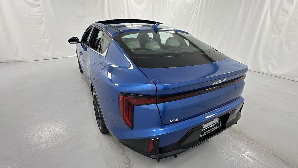 2025 Kia K4 GT-Line photo 5