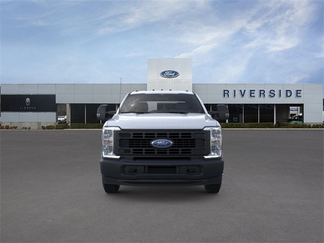 2025 Ford F-350 XL photo 4