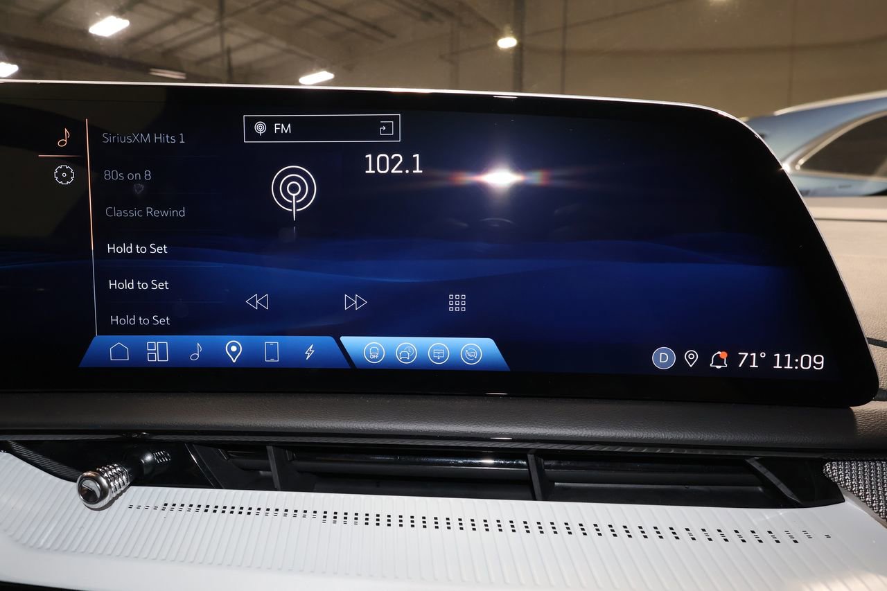 2025 Cadillac Optiq Sport photo 12