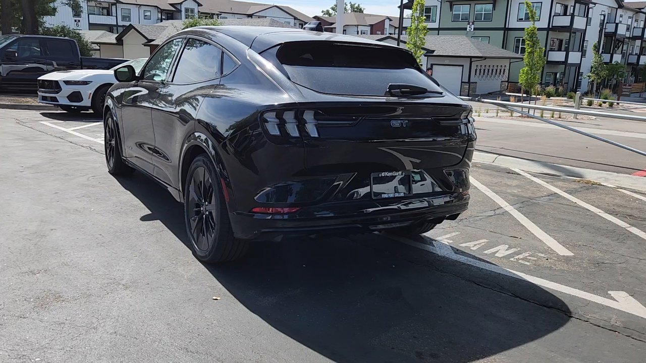 2025 Ford Mustang Mach-E GT photo 5