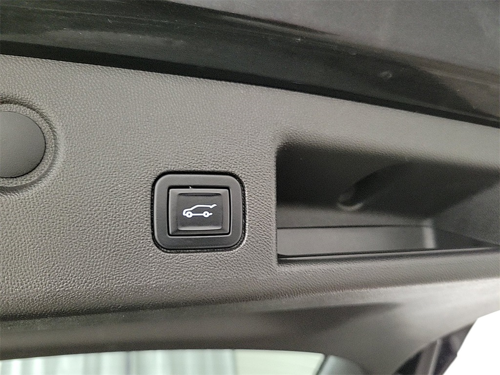 2022 CHEVROLET EQUINOX - Image 22