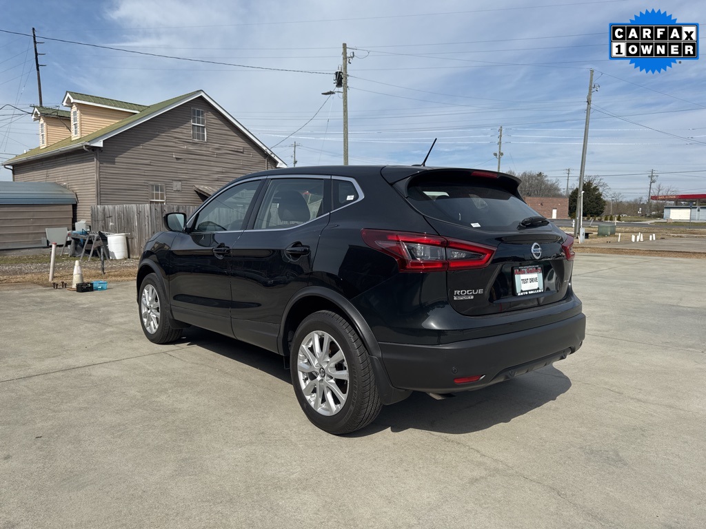 2021 Nissan Rogue Sport S photo 3