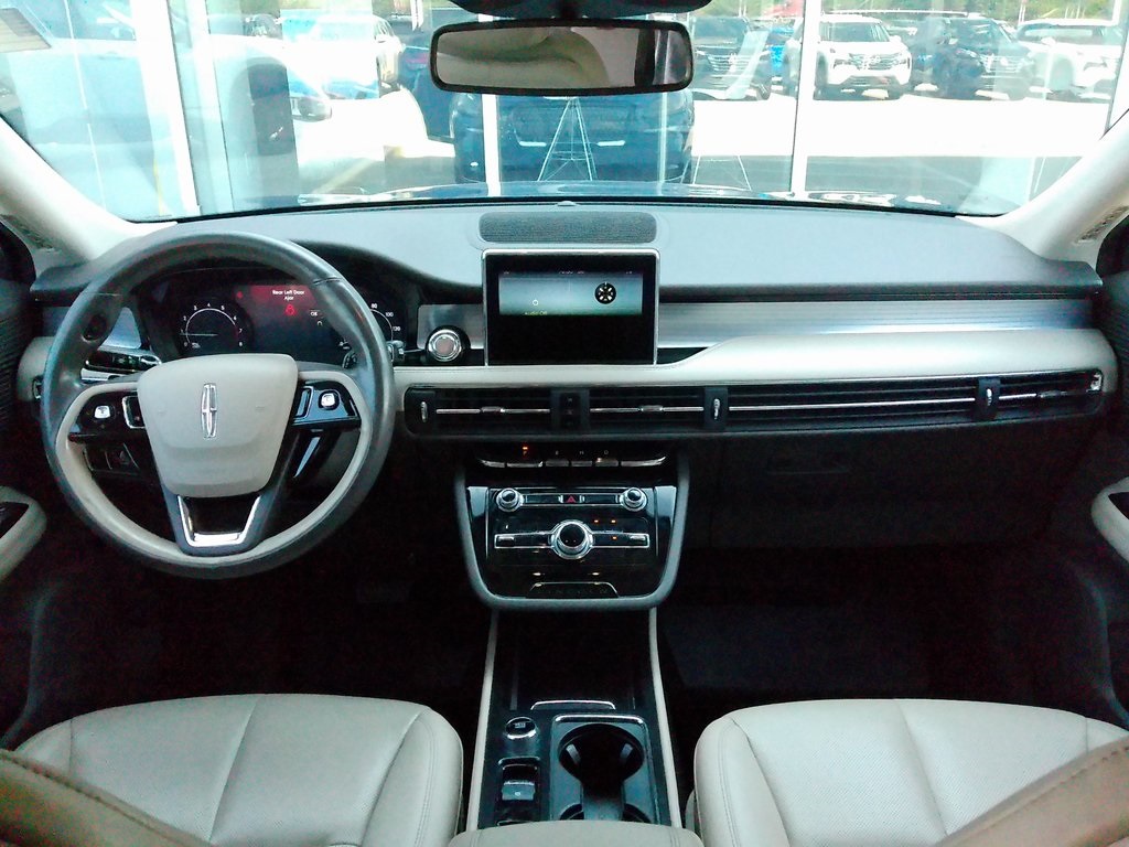 2020 Lincoln Corsair Standard photo 20
