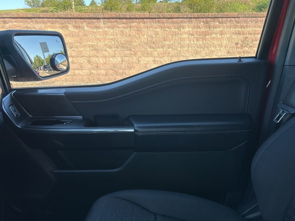 2021 Ford F-150 XLT photo 13