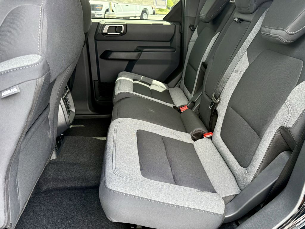 2025 Ford Bronco Big Bend photo 2