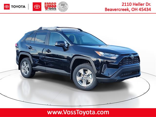 2025 Toyota RAV4 XLE's photo