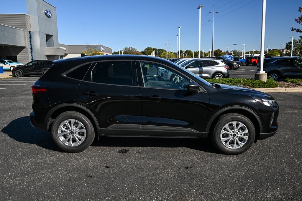 2025 Ford Escape Active photo 2