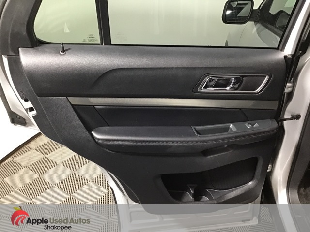 2018 Ford Explorer XLT photo 16