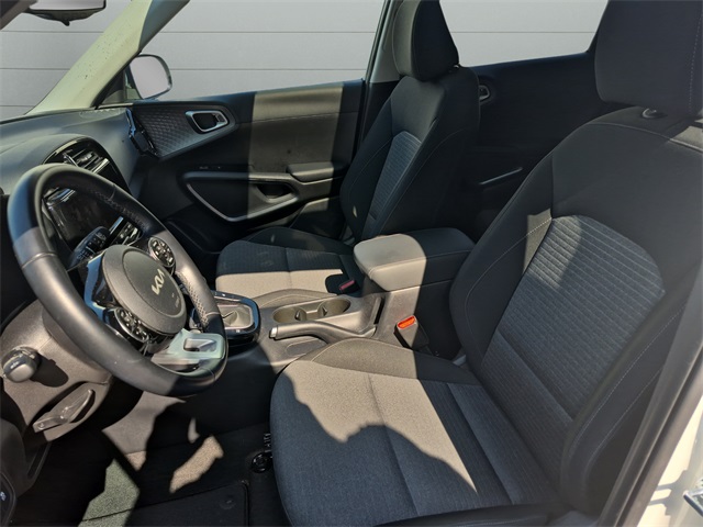 2022 Kia Soul EX photo 8