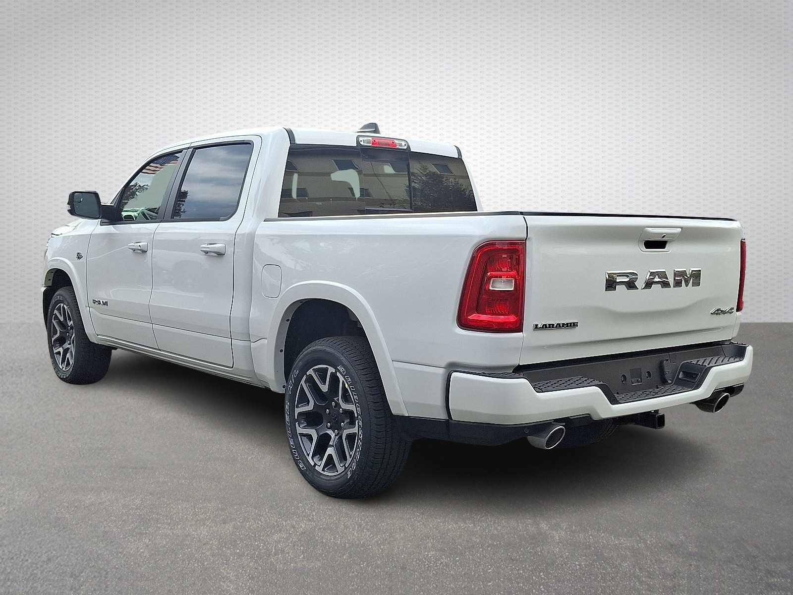 2026 Ram 1500 Laramie photo 4