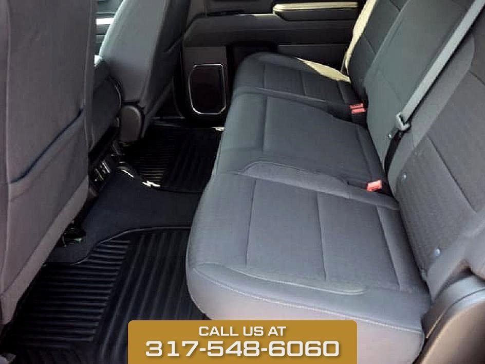 2025 Chevrolet Silverado 1500 LT photo 13