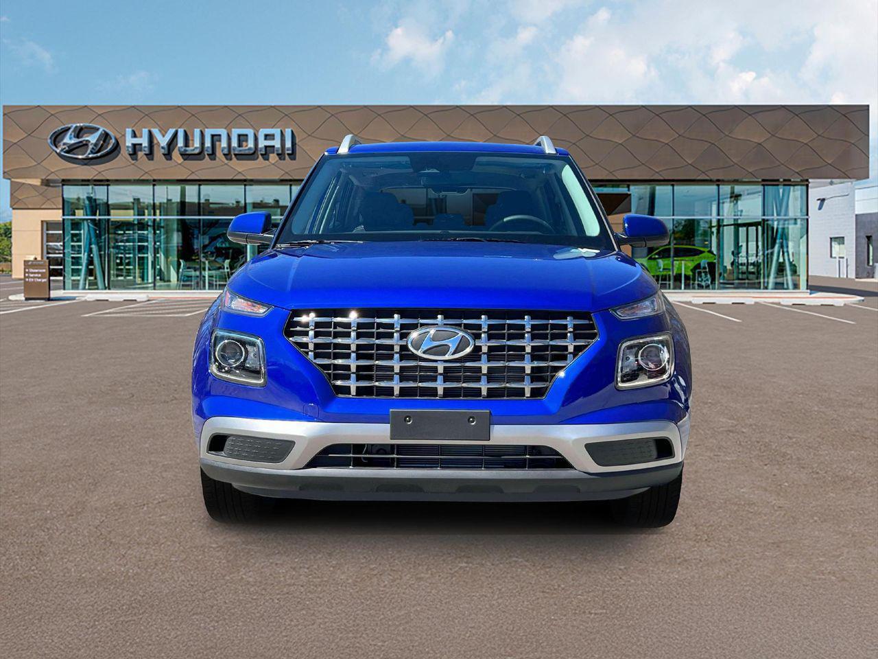 2025 Hyundai Venue SEL photo 12