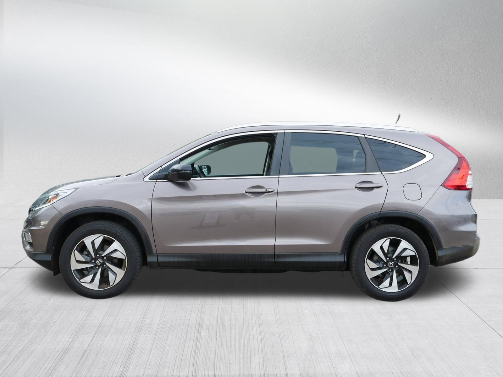 2016 Honda CR-V Touring photo 4