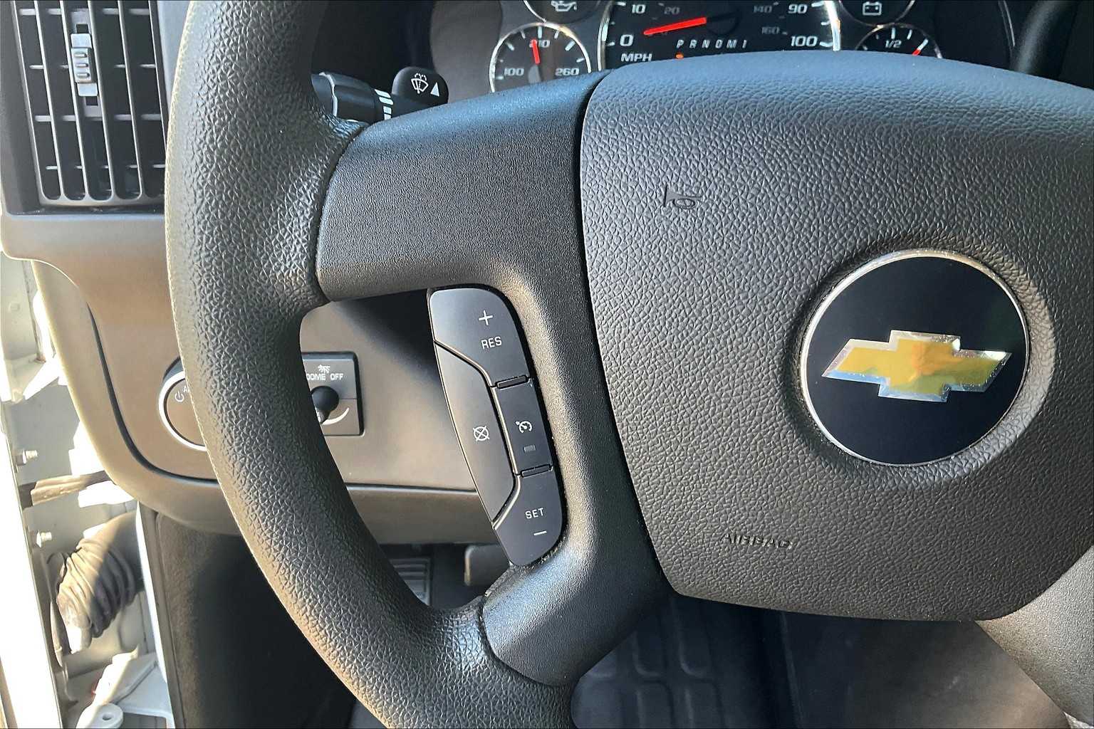 2023 Chevrolet Express LS photo 20