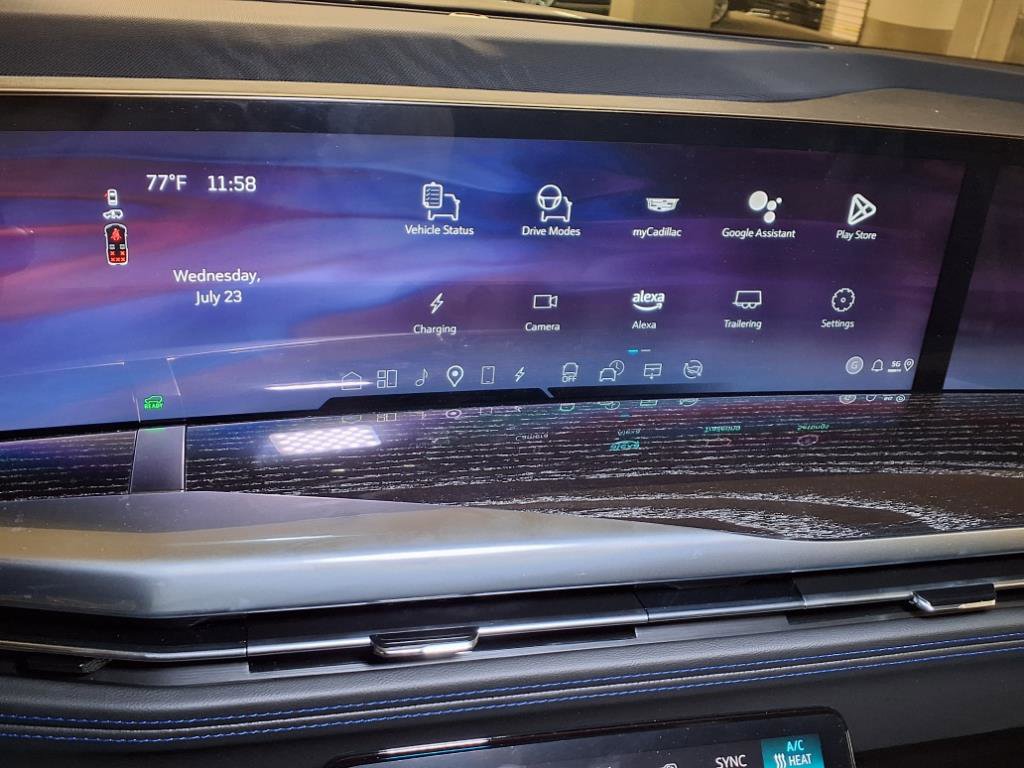 2025 Cadillac Escalade IQ Luxury photo 15