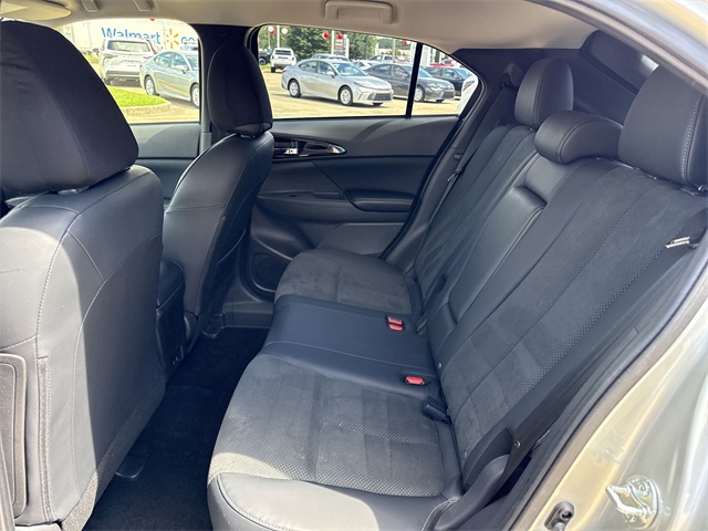 2024 Mitsubishi Eclipse Cross SE photo 9