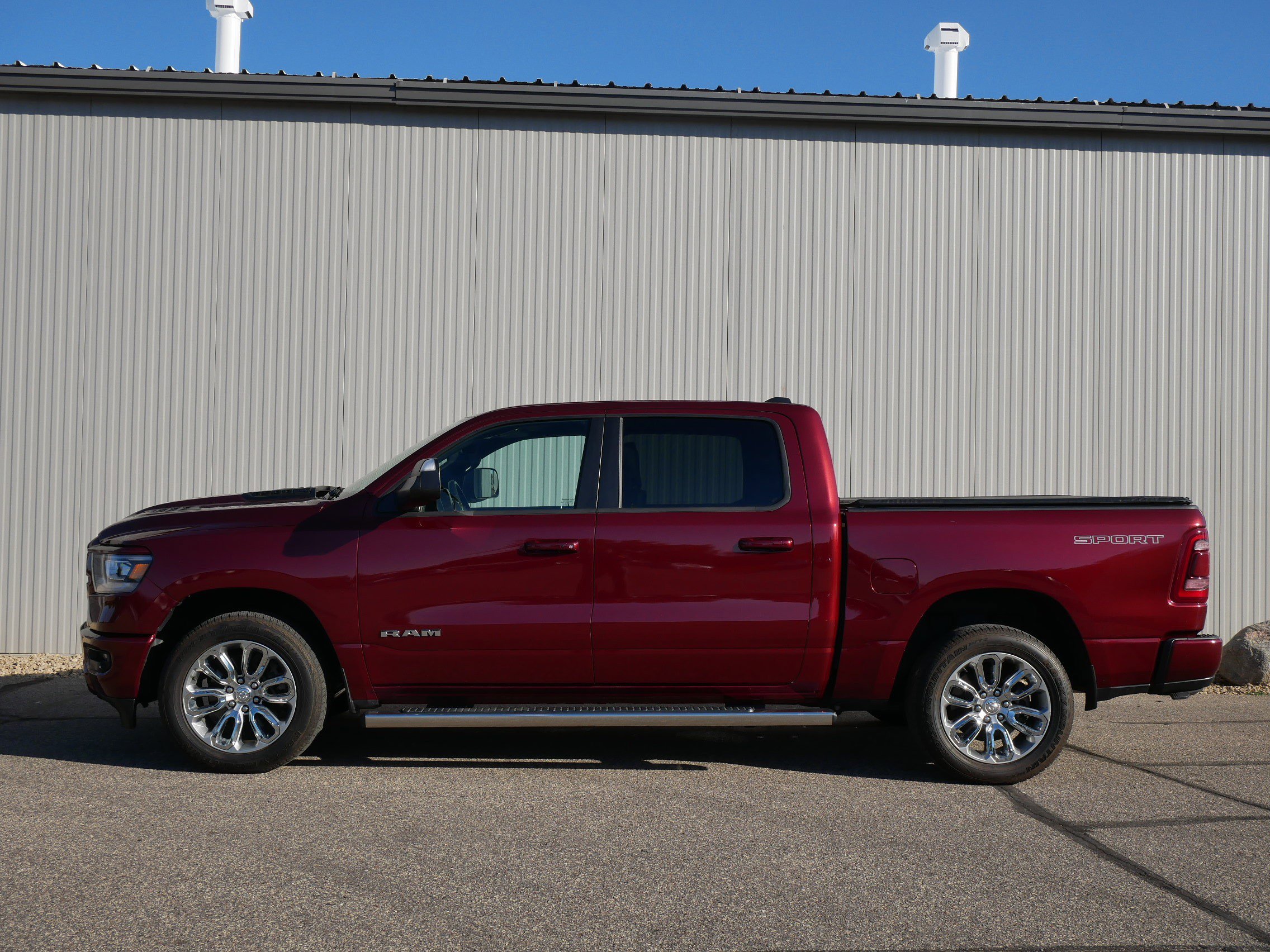 2023 Ram 1500 Laramie photo 2