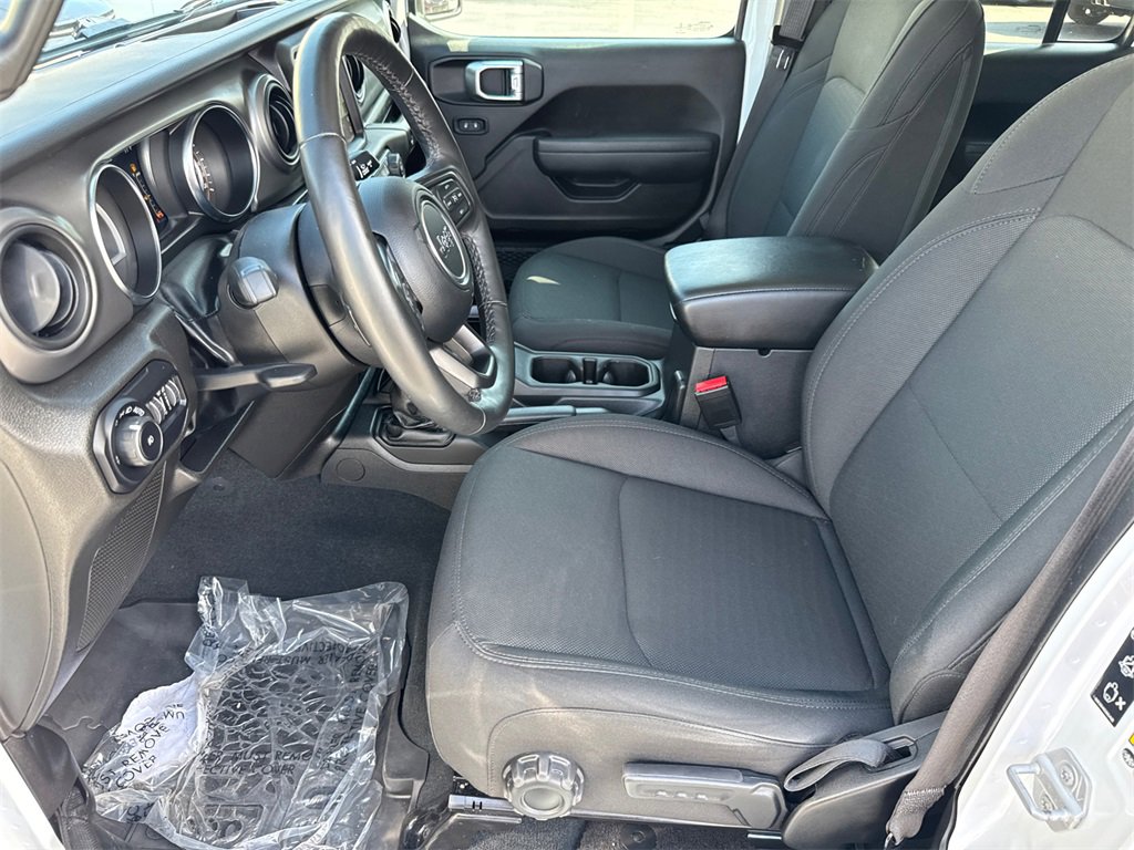 2022 Jeep Wrangler Unlimited High Tide photo 25