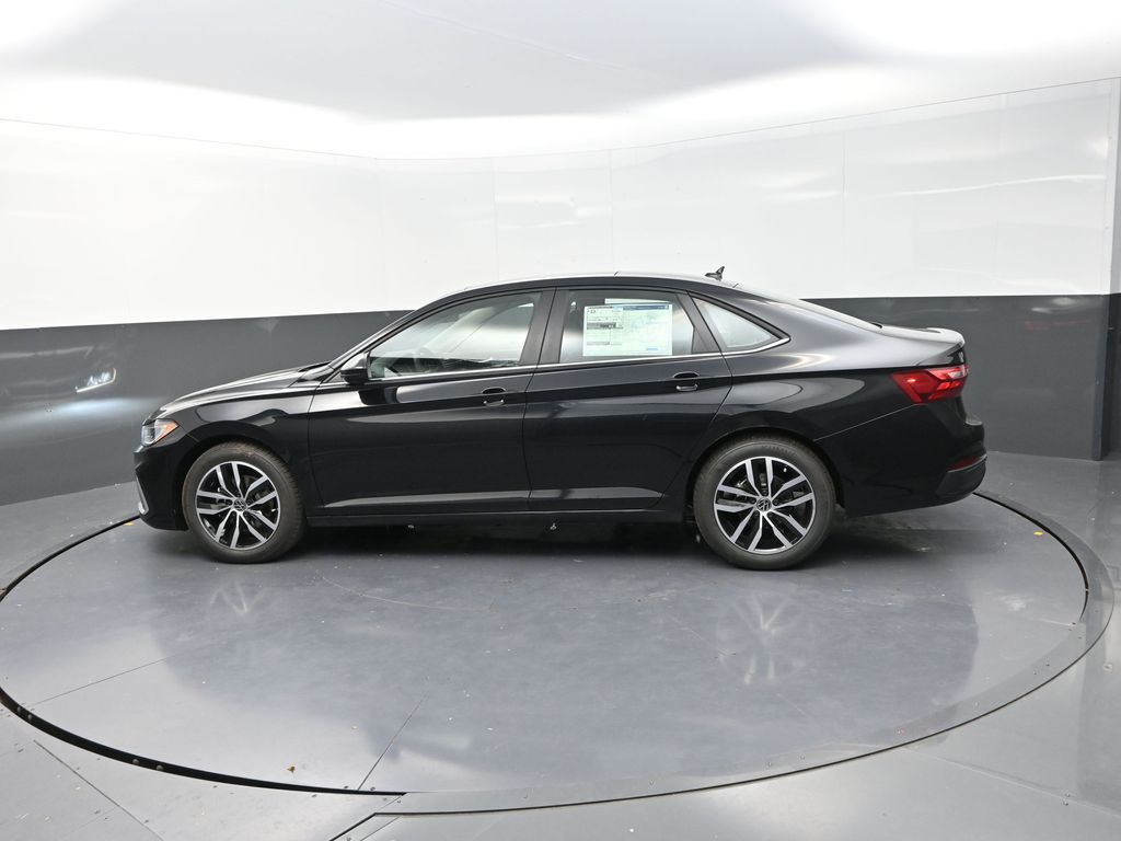 2025 Volkswagen Jetta 1.5T SE photo 4