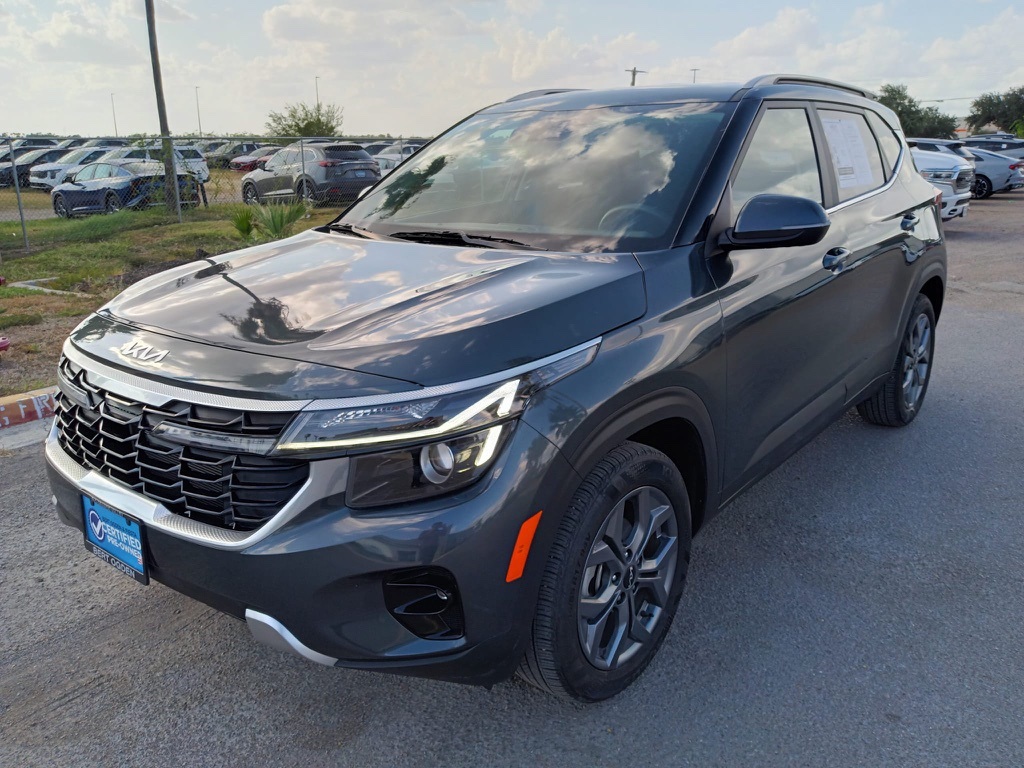 2024 Kia Seltos S photo 2
