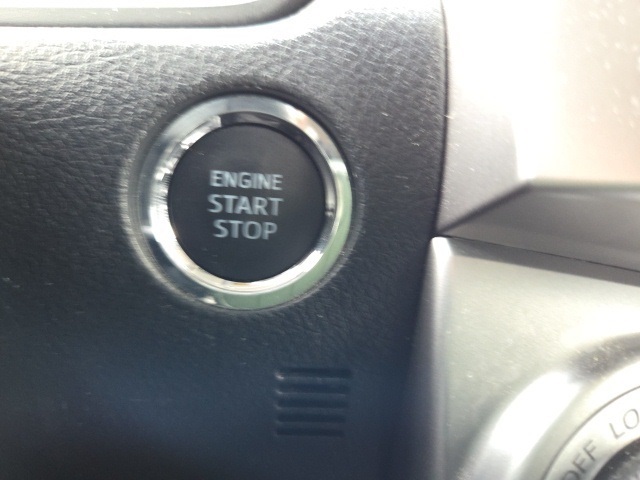 2022 Toyota 4Runner SR5 Trail photo 24