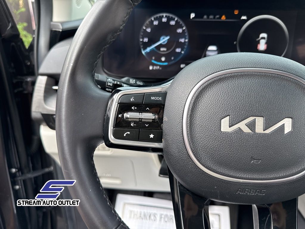 2024 Kia Carnival SX photo 38
