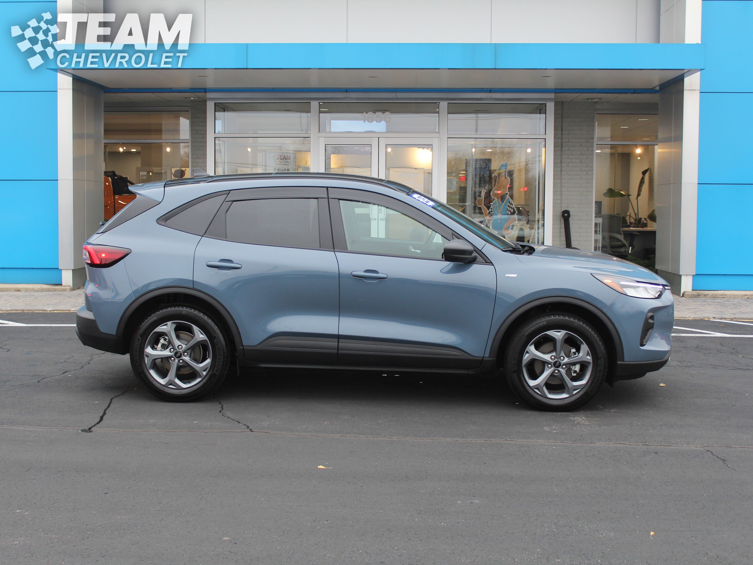 2025 Ford Escape ST-Line photo 3