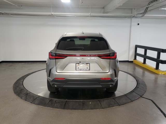 2025 Lexus NX 350 Premium photo 4