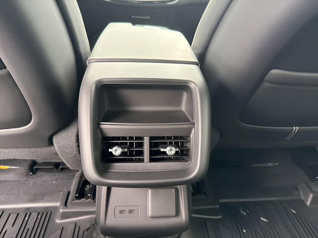 2025 Cadillac Lyriq Sport photo 34