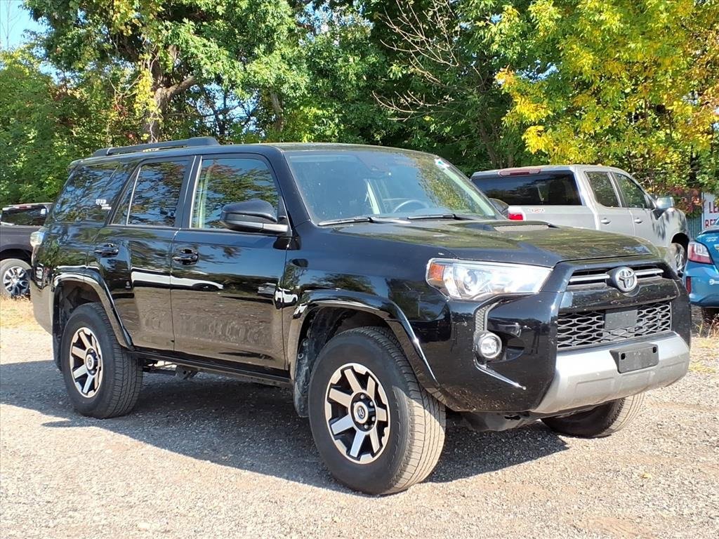 2024 Toyota 4Runner TRD photo 2